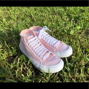 Vans SK8-Hi light pink shoes